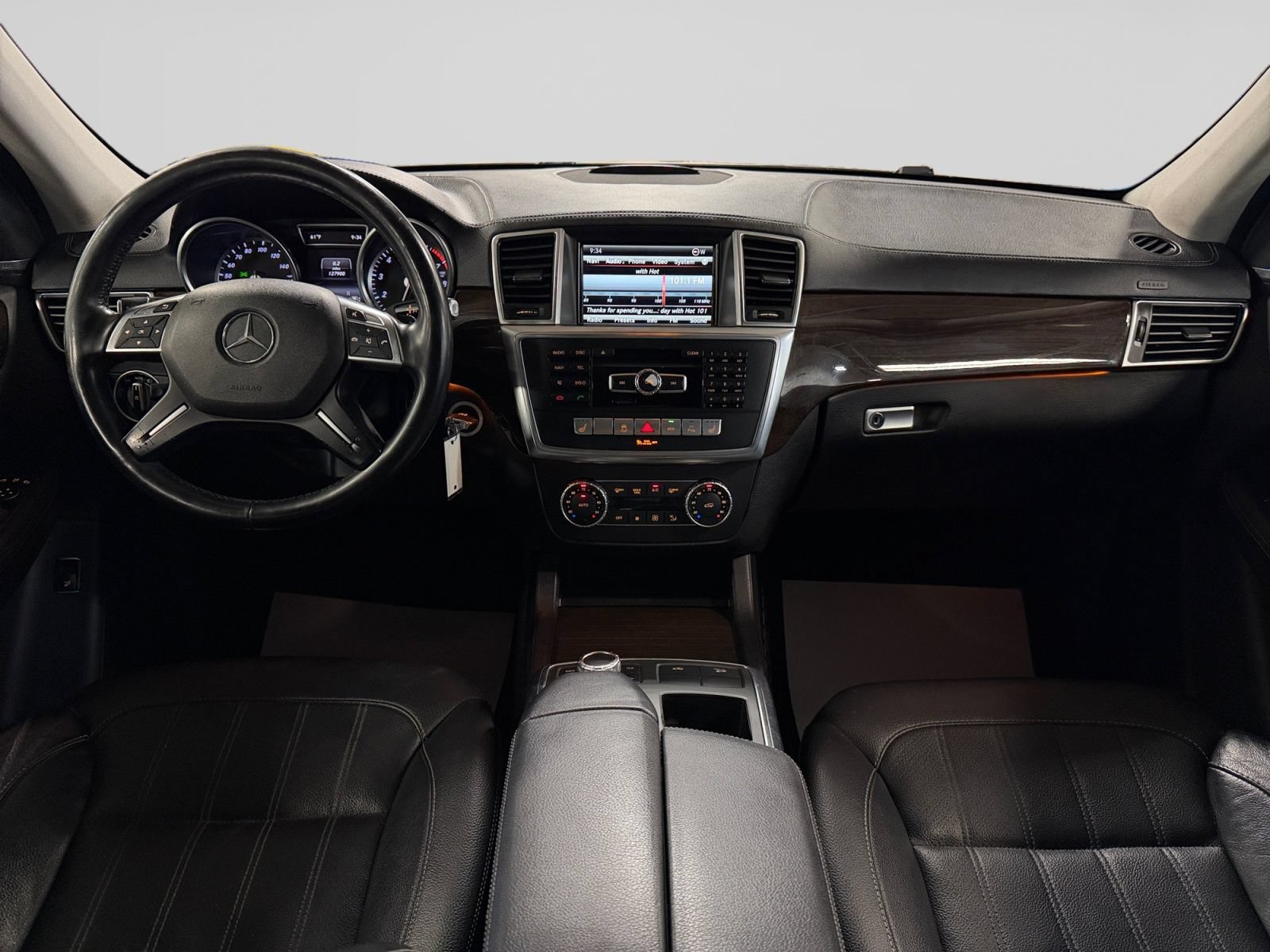 Used 2015 Mercedes-Benz GL 450 4MATIC w/ Parking Assist Package image 16