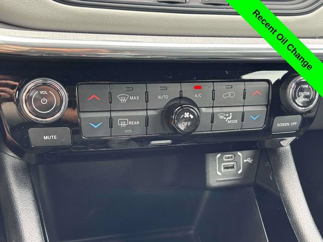Used 2023 Jeep Compass Limited w/ Elite Group AWD/4WD image 18