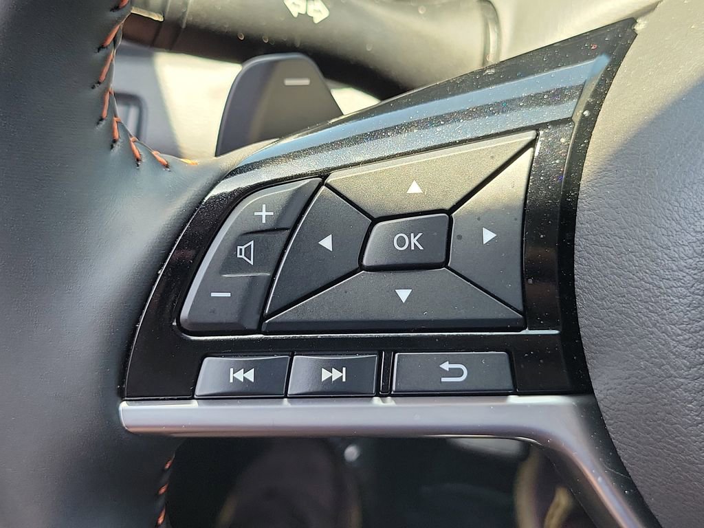 Used 2025 Nissan Altima 2.5 SR AWD/4WD image 5
