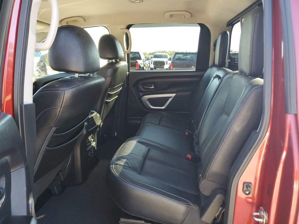 Used 2019 Nissan Titan SL w/ Chrome Package image 23