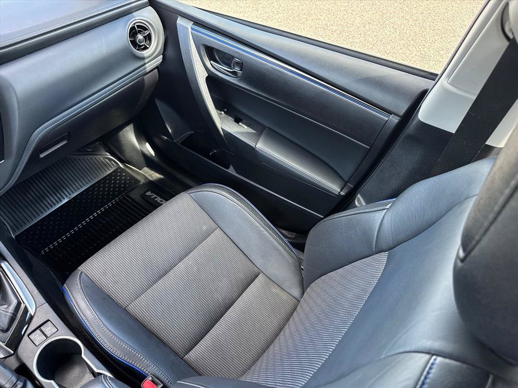 Used 2017 Toyota Corolla SE w/ Body Protection Package FWD image 19