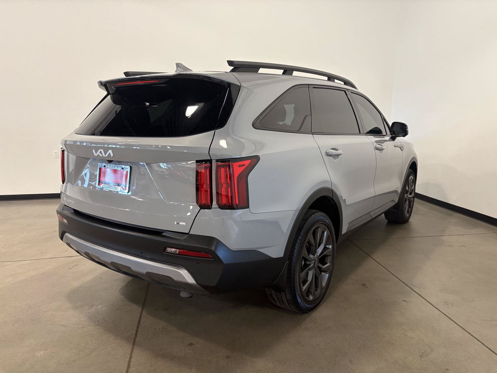 Used 2023 Kia Sorento SX Prestige AWD/4WD image 3