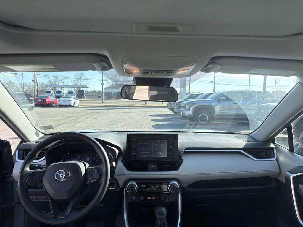 Used 2019 Toyota RAV4 XLE w/ Convenience Package image 15