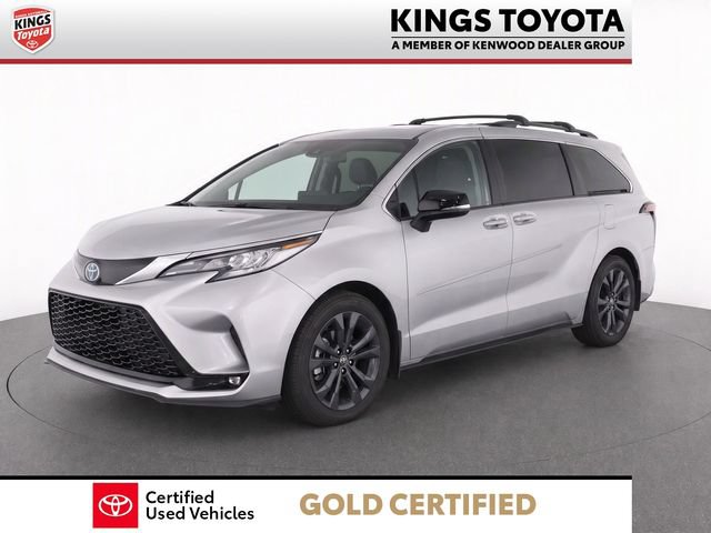 Certified 2024 Toyota Sienna XSE w/ XSE Premium Package FWD image 3