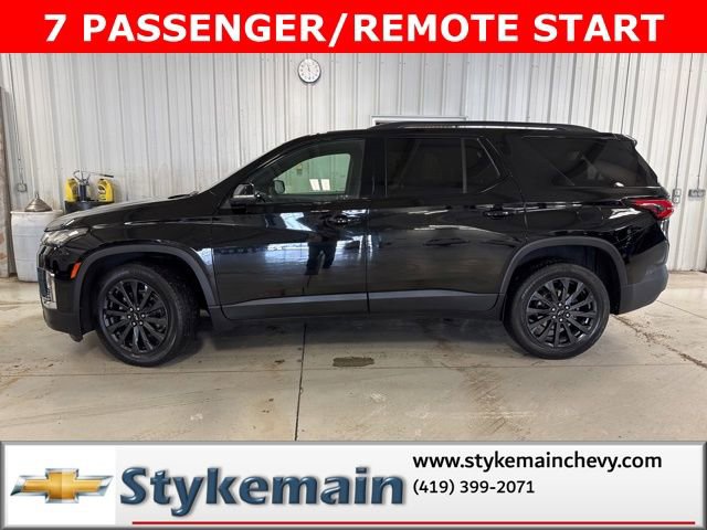 Used 2022 Chevrolet Traverse RS image 2