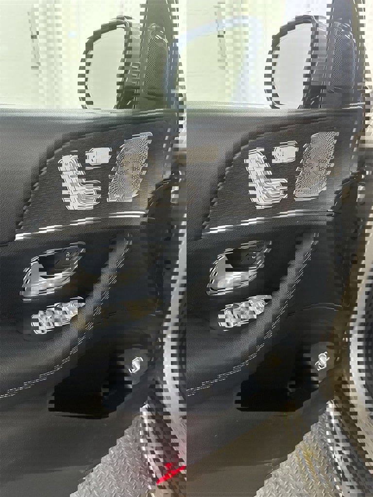 Used 2020 Mercedes-Benz GLE 350 4MATIC image 10