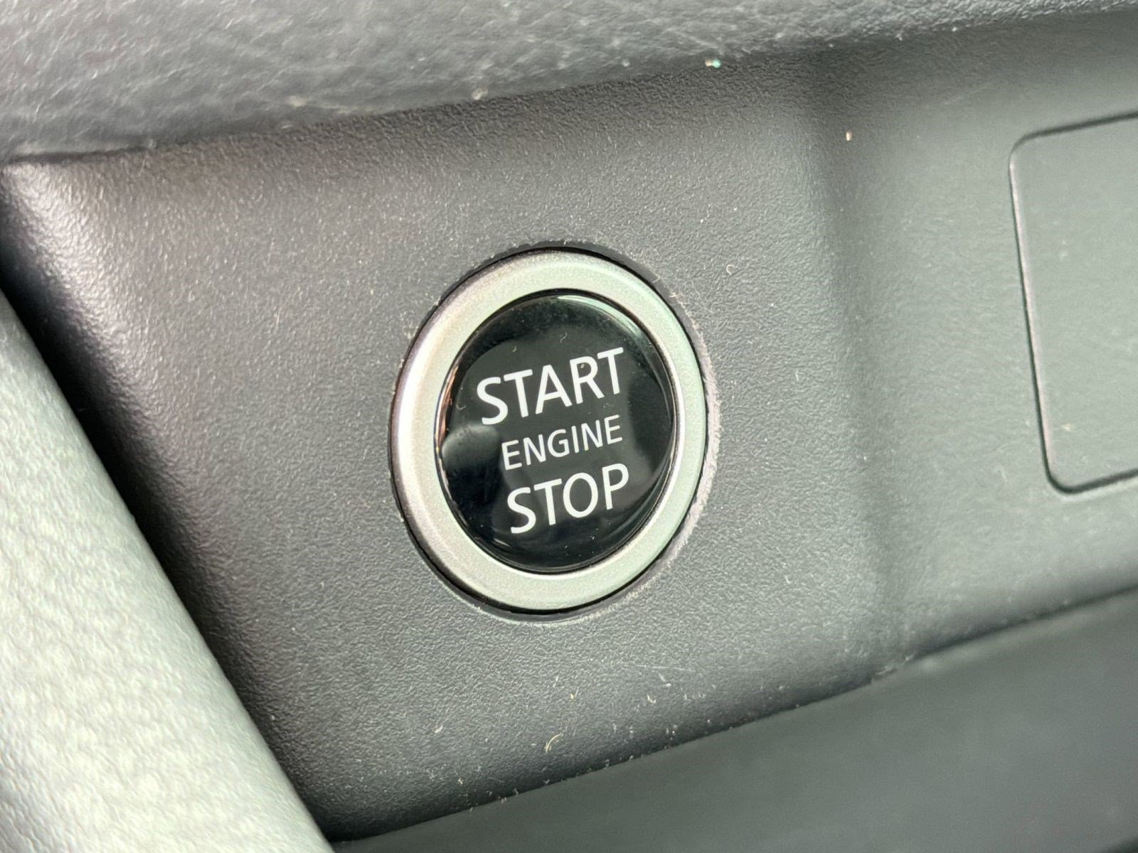 Used 2022 Nissan Rogue S FWD image 25