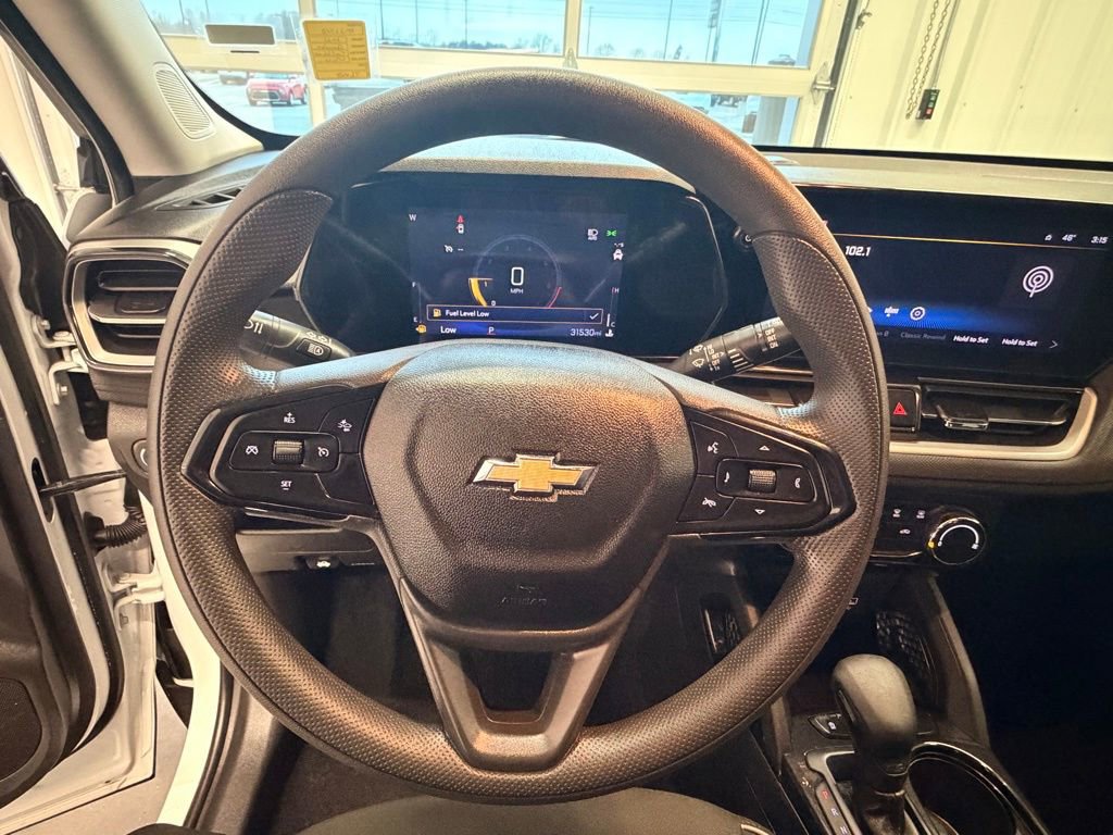 Used 2025 Chevrolet TrailBlazer LT image 23