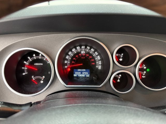 Used 2010 Toyota Tundra Limited image 12