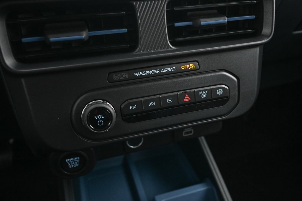 New 2025 Ford Maverick XLT image 29