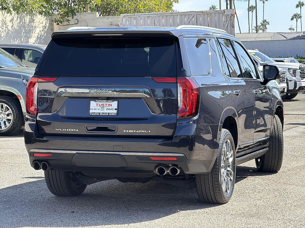 Used 2023 GMC Yukon Denali Ultimate AWD/4WD image 5