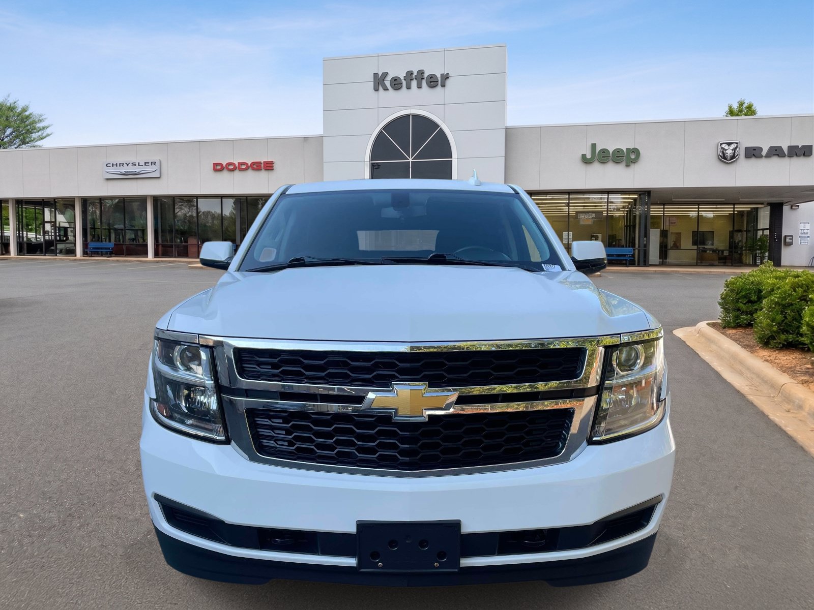 Used 2020 Chevrolet Tahoe LS w/ Max Trailering Package AWD/4WD image 2