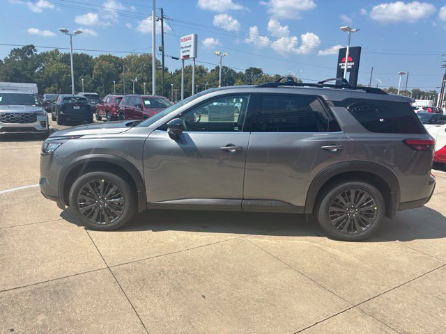 New 2026 Nissan Pathfinder SL w/ SL Premium Package FWD image 4