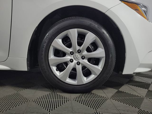 Used 2023 Toyota Corolla LE FWD image 11