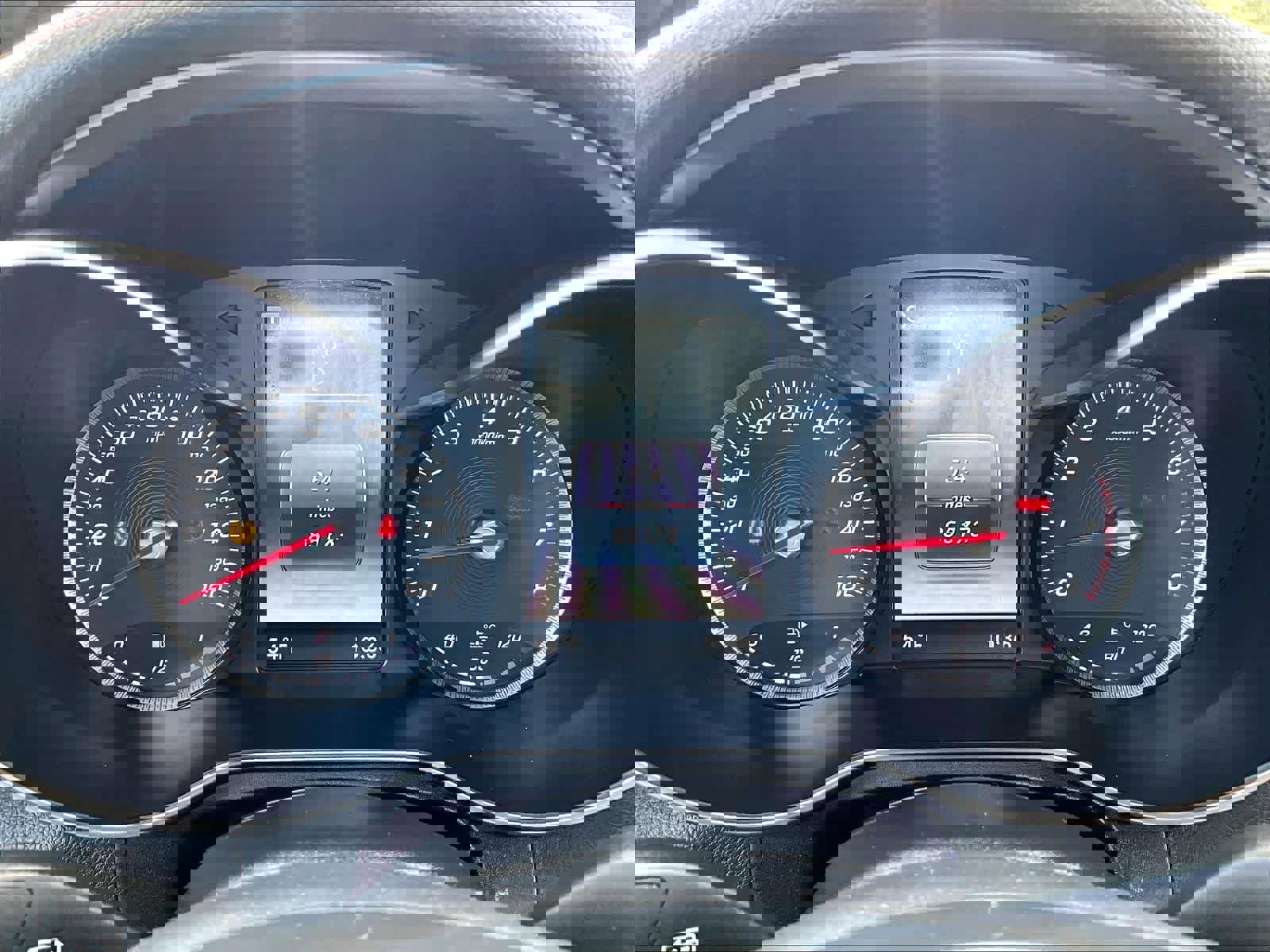 Used 2017 Mercedes-Benz GLC 300 4MATIC image 25