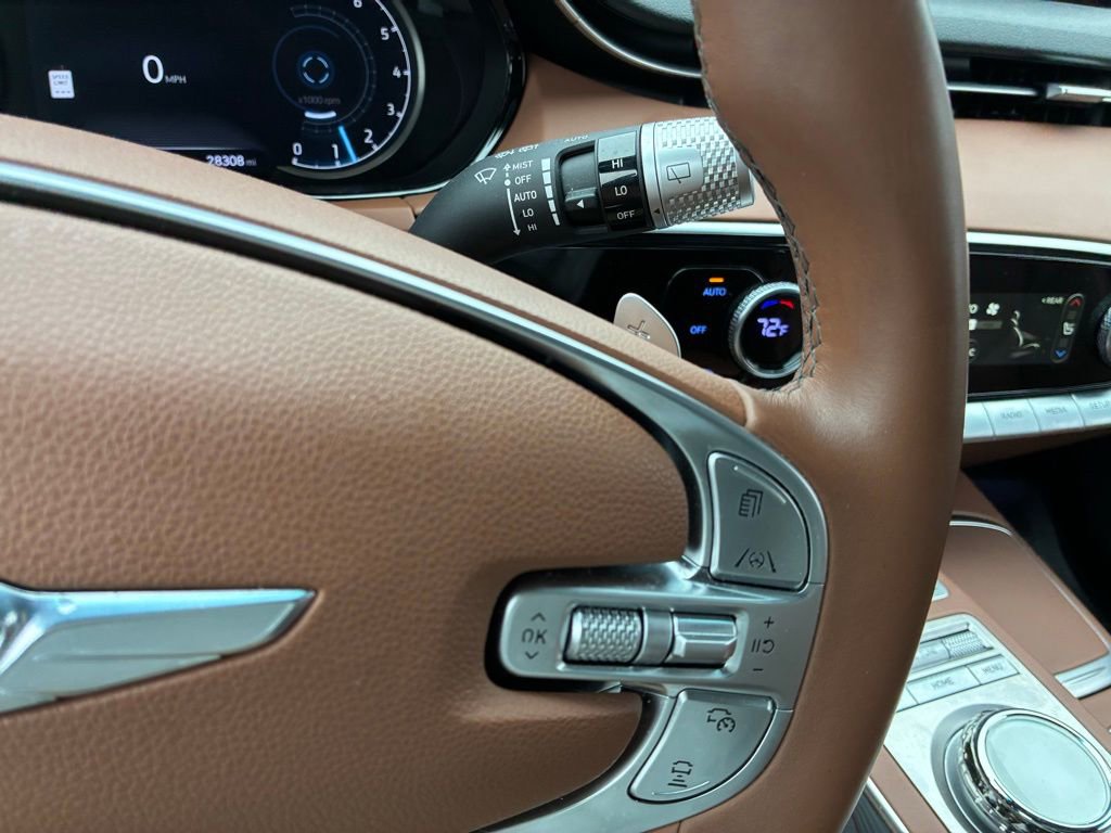 Used 2023 Genesis GV70 2.5T w/ Advanced Package image 28