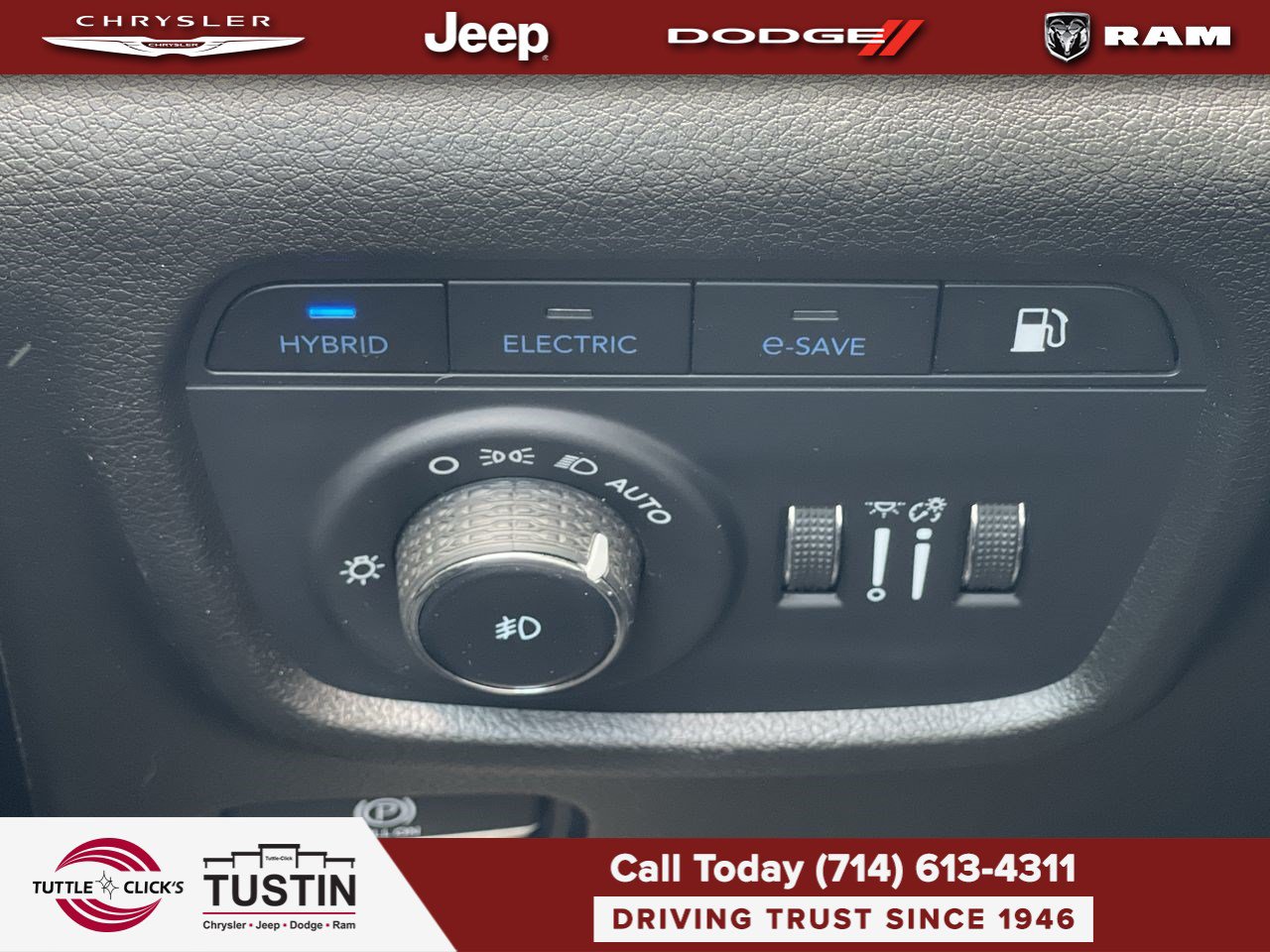 Used 2023 Jeep Grand Cherokee 4WD 4xe w/ Luxury Tech Group II image 25