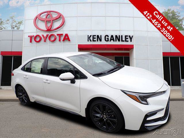 Certified 2026 Toyota Corolla SE w/ SE Premium Package AWD/4WD image 1