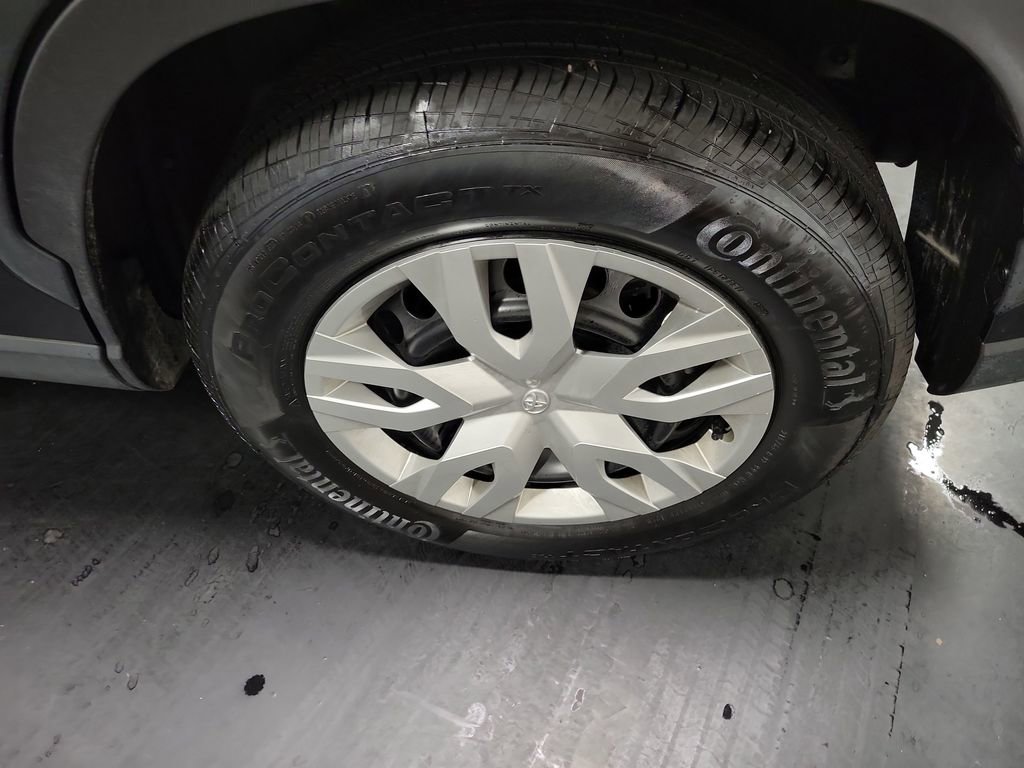 Used 2026 Toyota Corolla Cross L FWD image 10