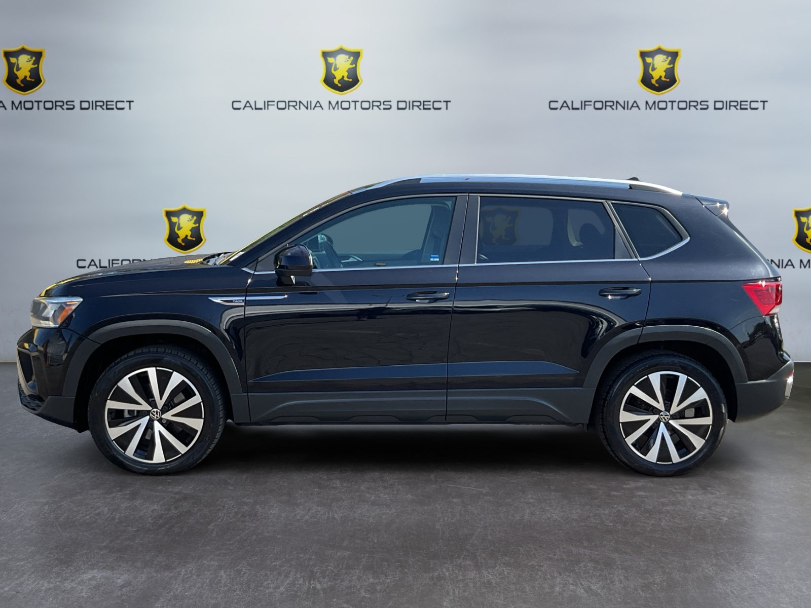 Used 2022 Volkswagen Taos SE FWD image 8