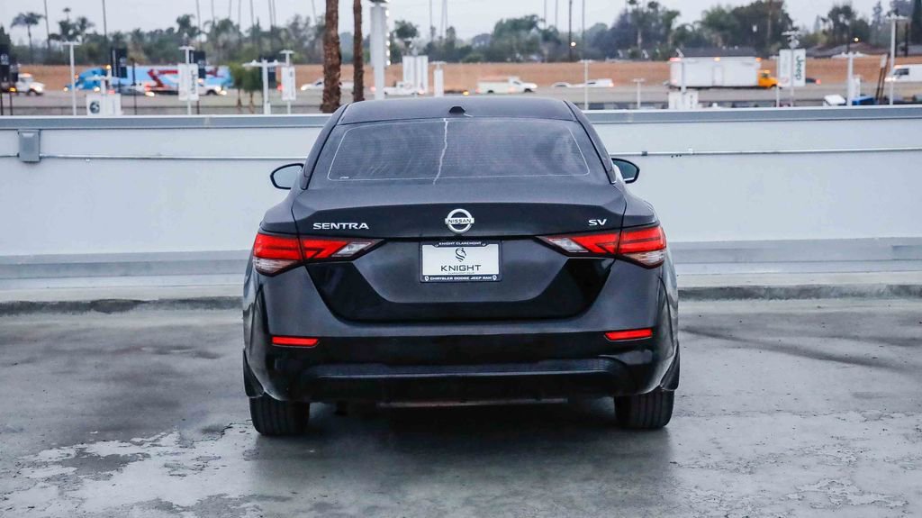 Used 2021 Nissan Sentra SV w/ Trunk Package image 8
