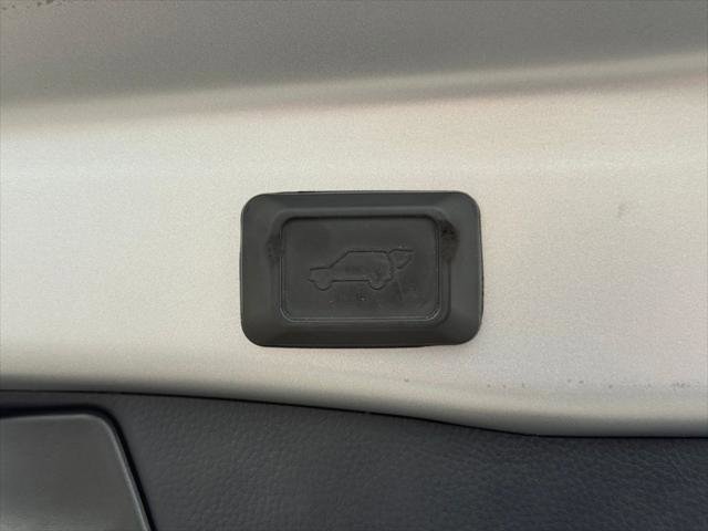 Certified 2019 Toyota RAV4 XLE Premium w/ Carpet Mat Package FWD image 17