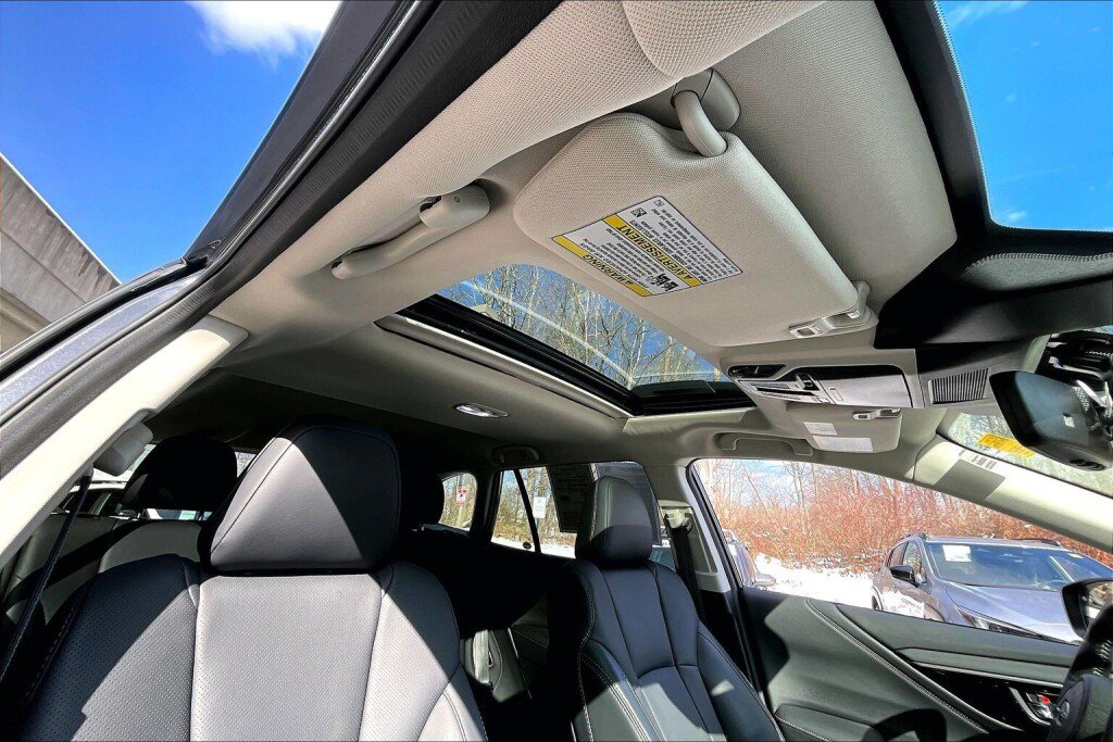 Certified 2025 Subaru Outback Limited image 12