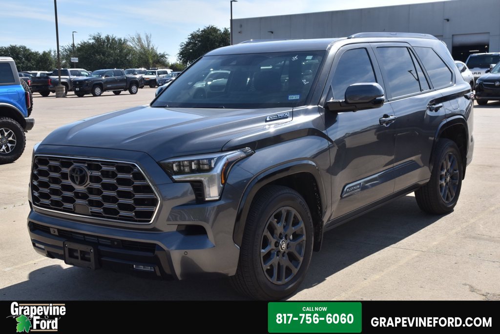 Used 2026 Toyota Sequoia Platinum AWD/4WD image 1