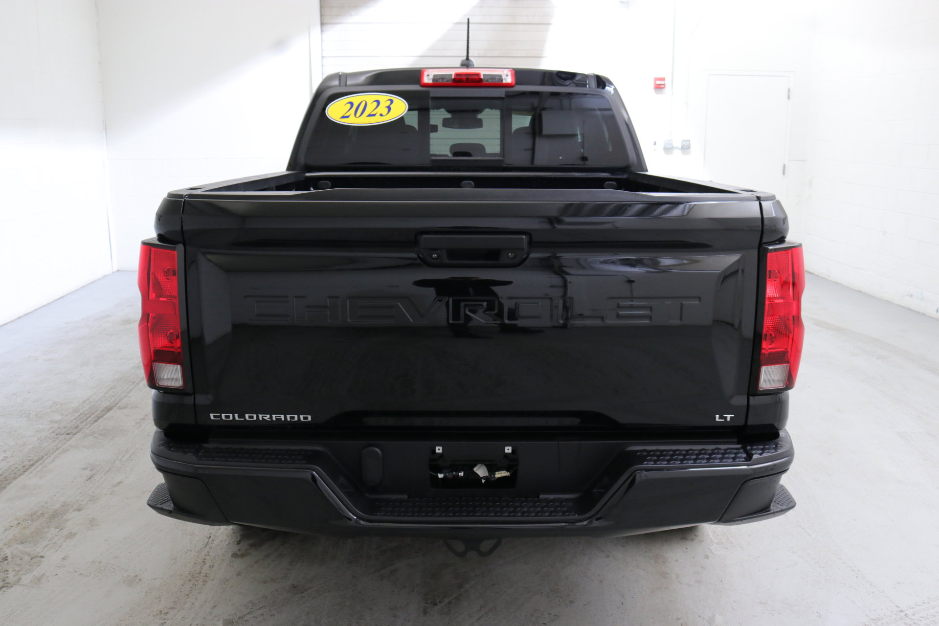 Used 2023 Chevrolet Colorado LT w/ LT Convenience Package II image 8