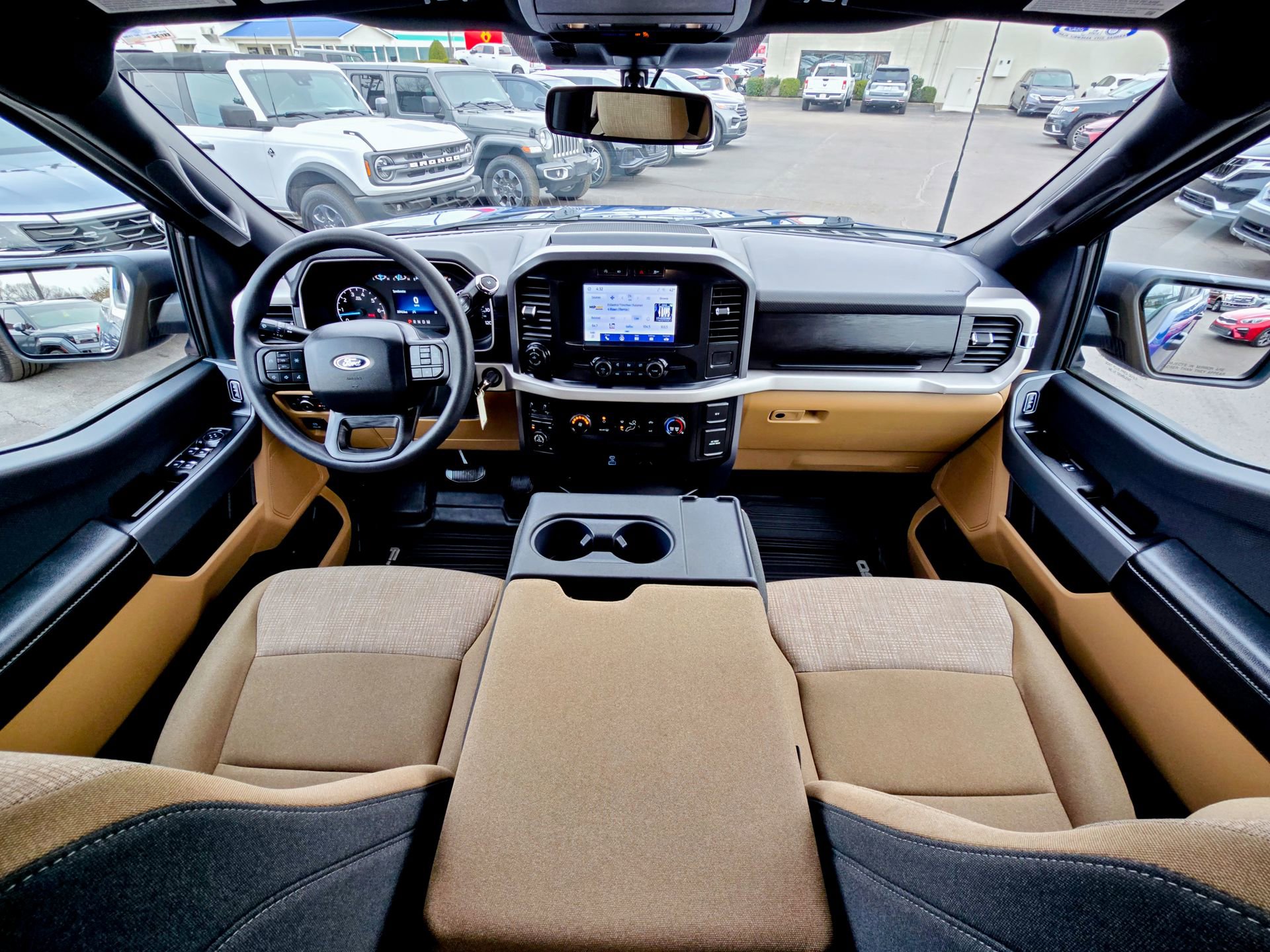 Used 2023 Ford F150 XLT w/ Trailer Tow Package image 13