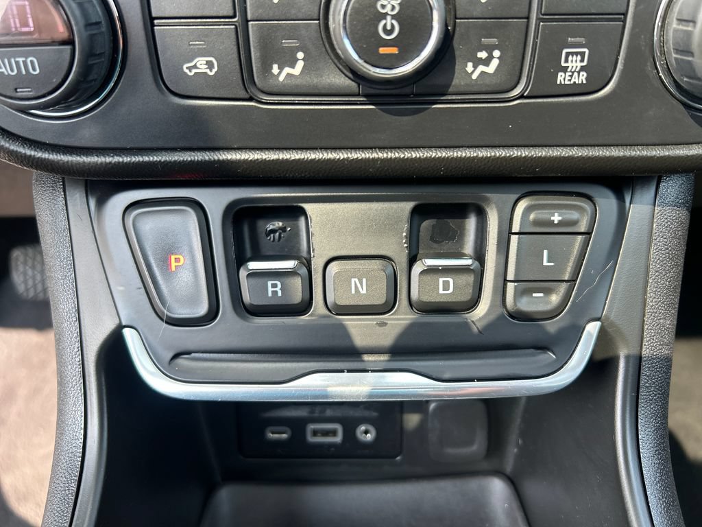 Used 2018 GMC Terrain Denali w/ Advanced Safety Package AWD/4WD image 24