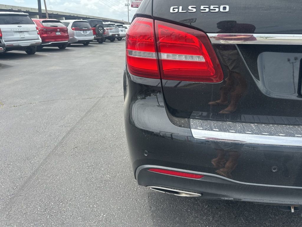 Used 2017 Mercedes-Benz GLS 550 4MATIC image 8