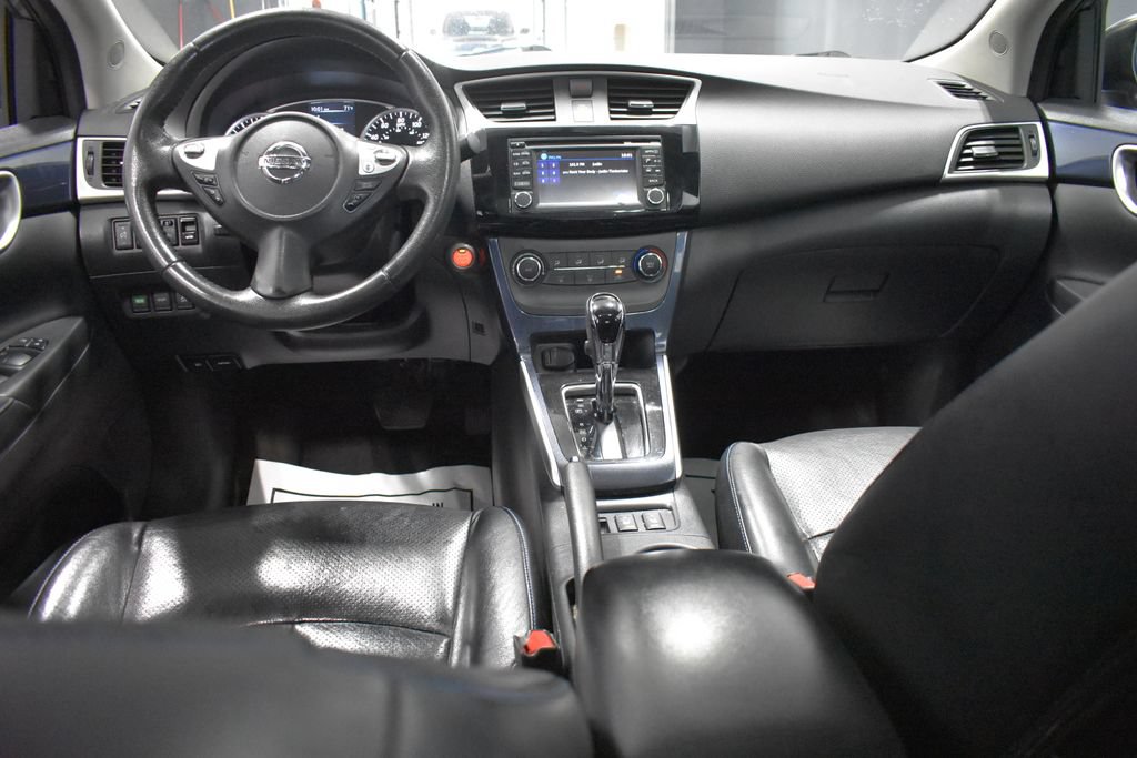 Used 2017 Nissan Sentra SR w/ SR Premium Technology Package FWD image 13