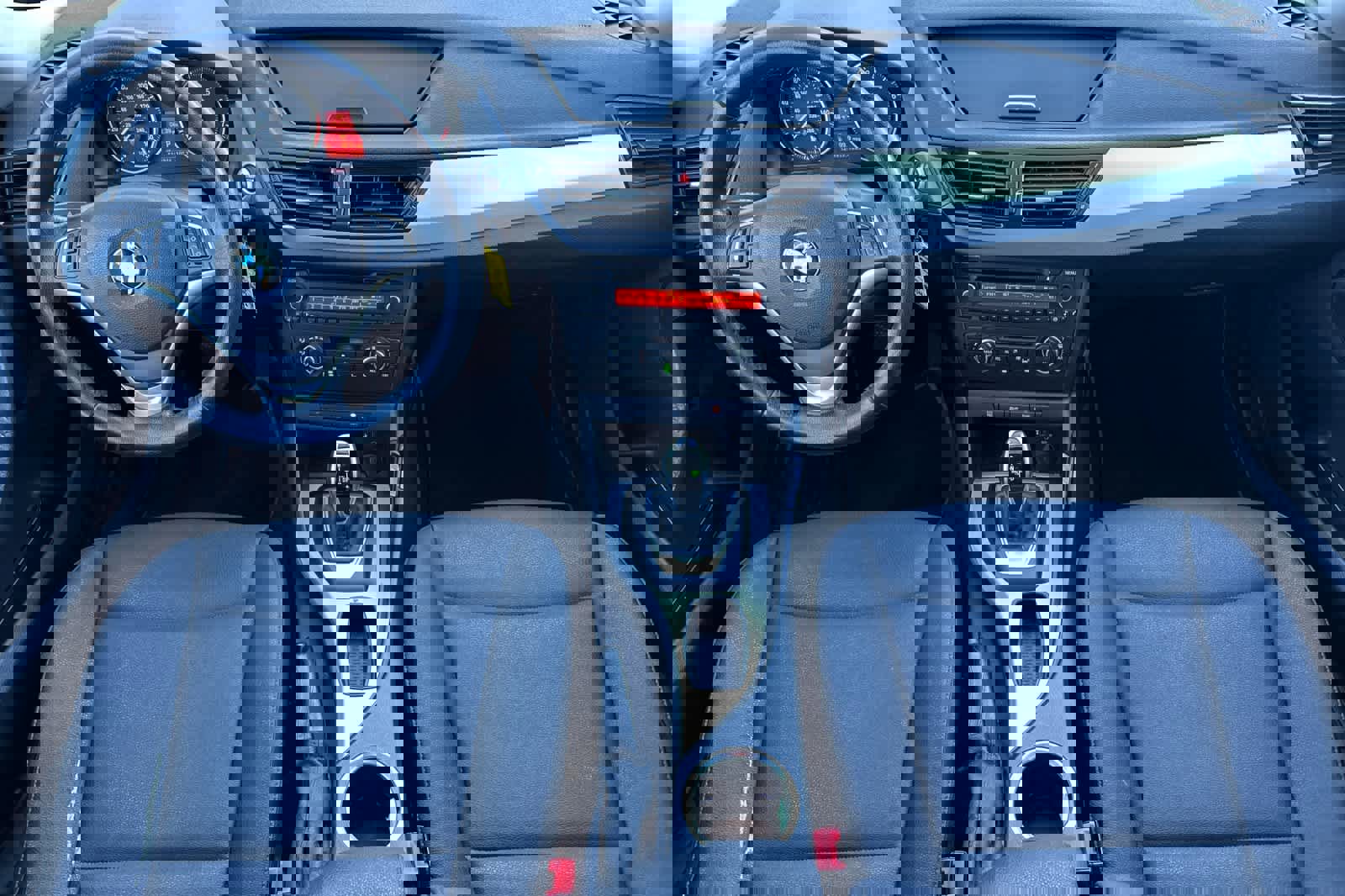 Used 2015 BMW X1 sDrive28i image 3