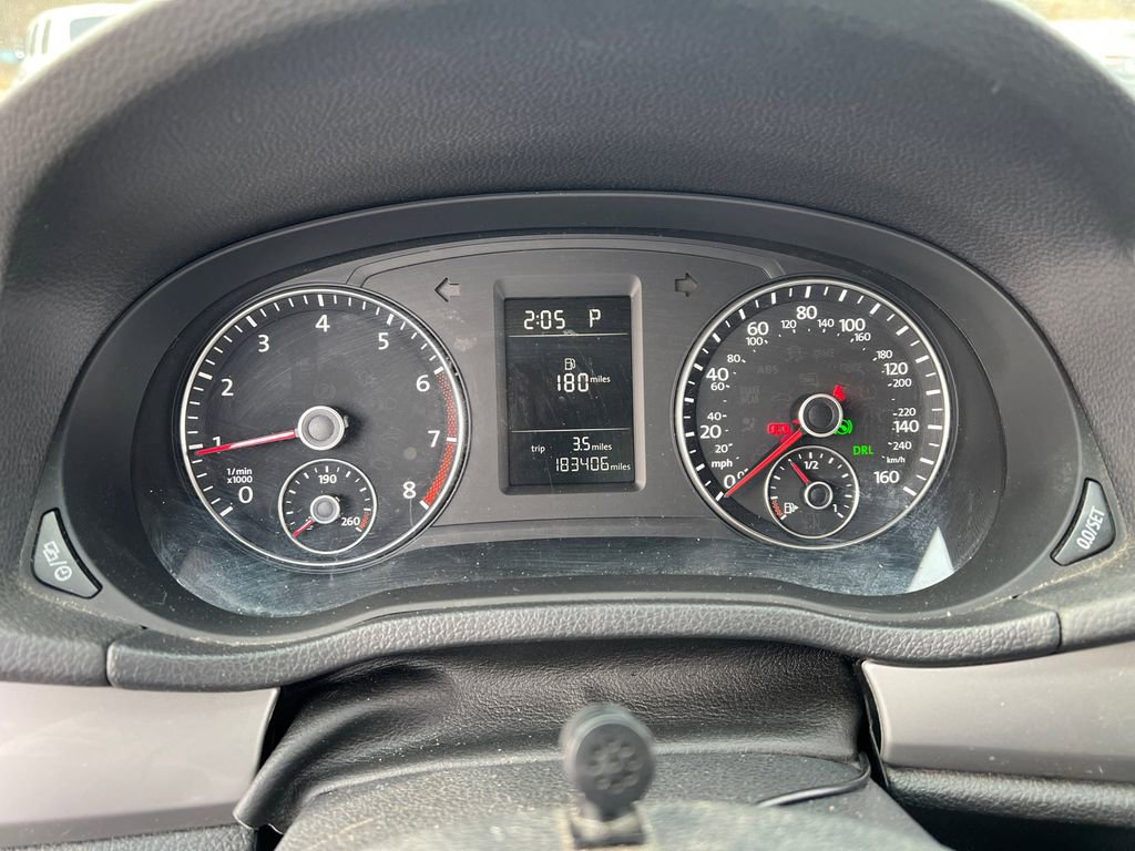 Used 2013 Volkswagen Passat 2.5 S image 16