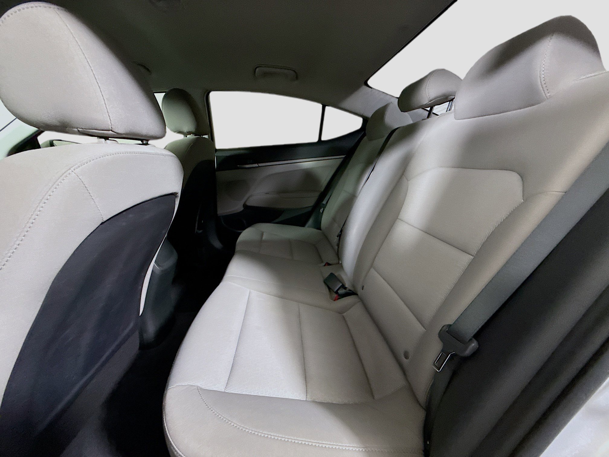 Used 2018 Hyundai Elantra SE image 23