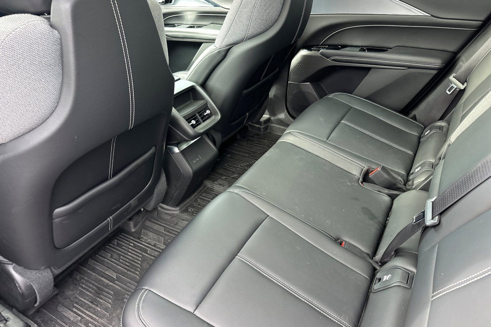 Certified 2024 Cadillac Lyriq Tech w/ Driver Assist Package image 14