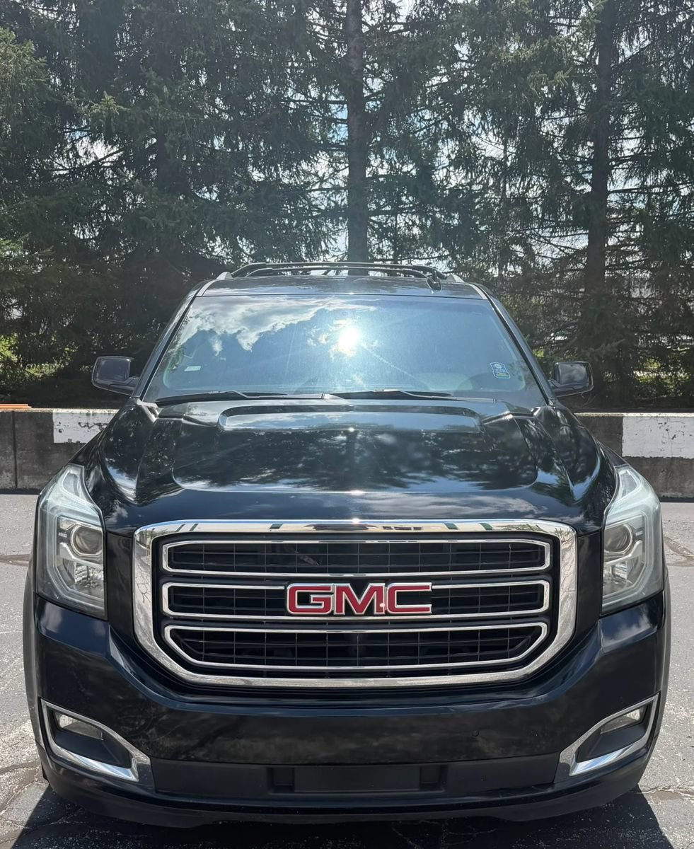 Used 2020 GMC Yukon SLE w/ SLE Value Package RWD image 2
