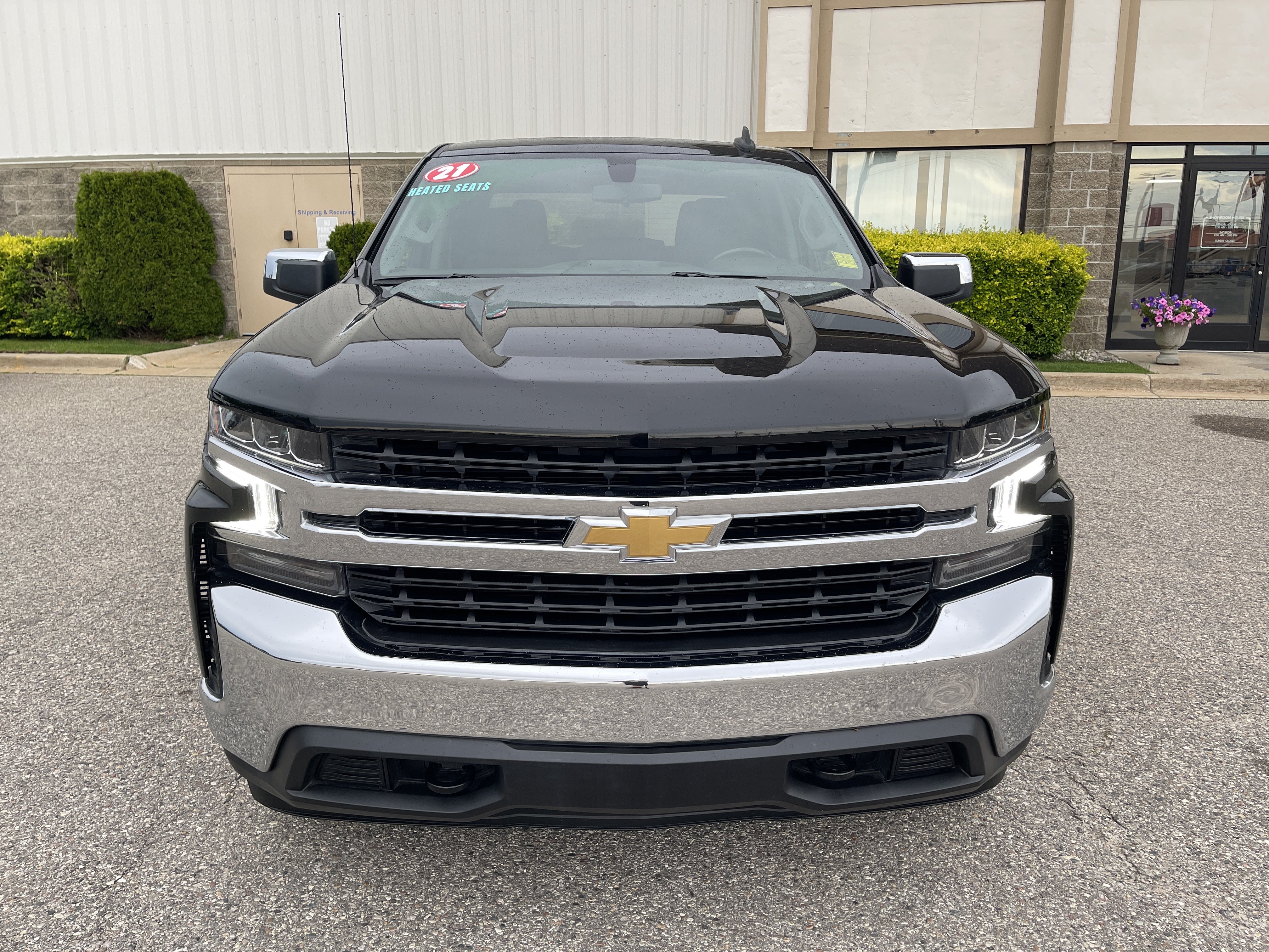 Used 2021 Chevrolet Silverado 1500 LT AWD/4WD image 8