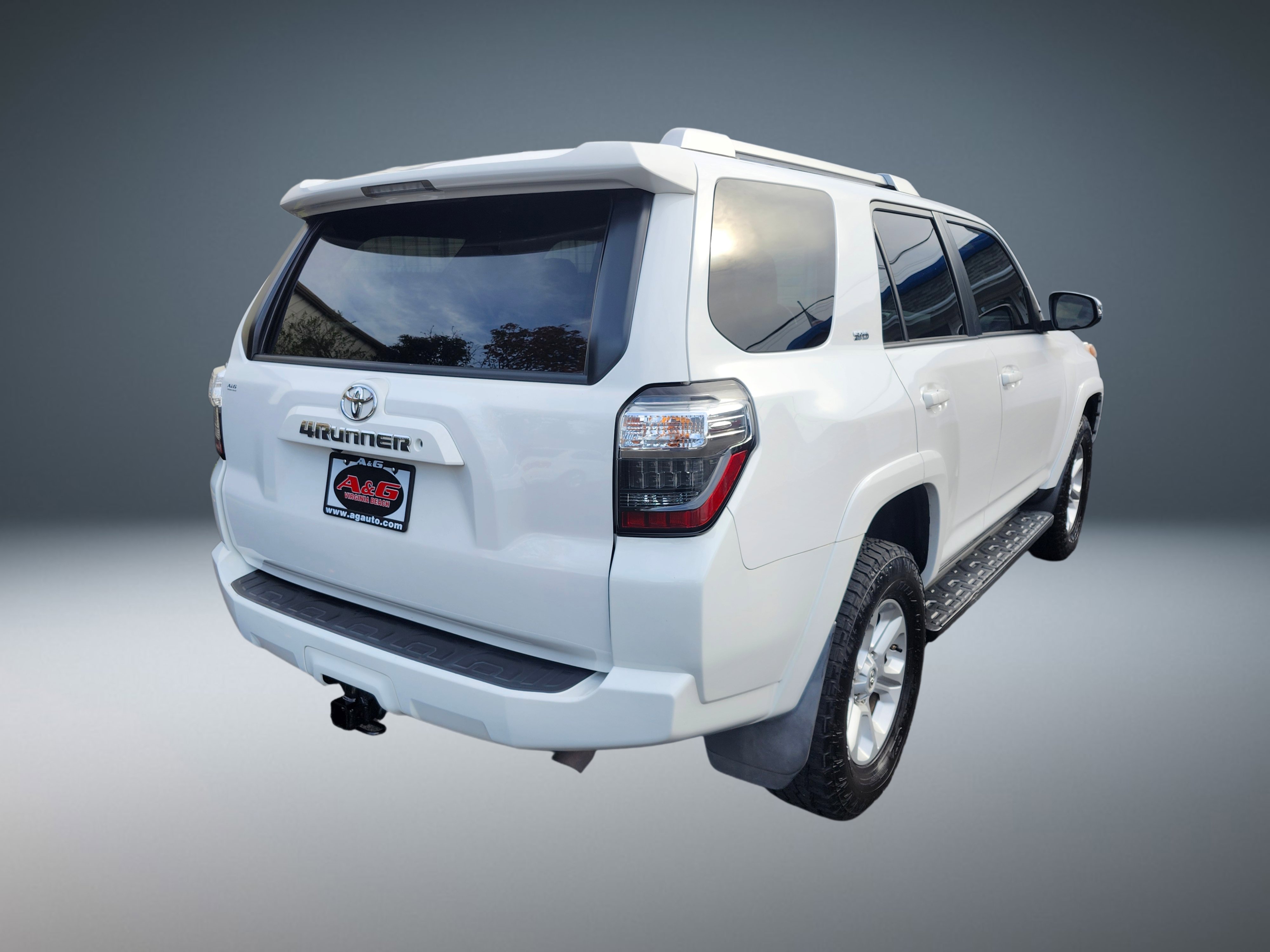 Used 2015 Toyota 4Runner SR5 Premium AWD/4WD image 3