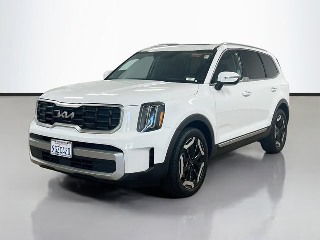 Certified 2023 Kia Telluride S w/ S Sunroof Package FWD image 3