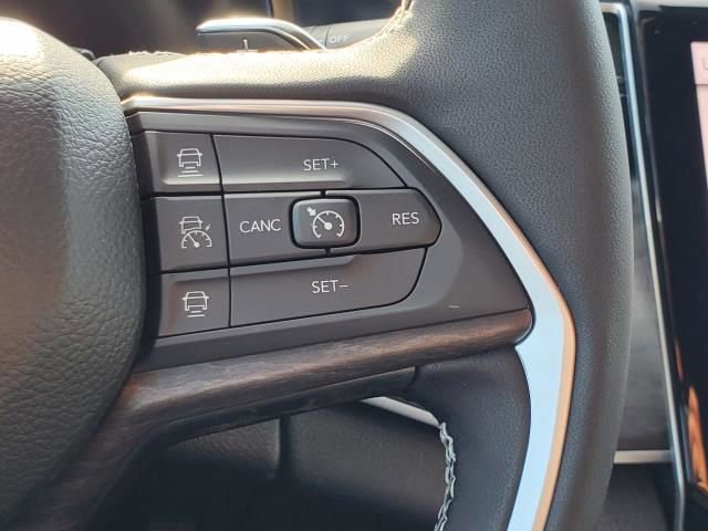 New 2025 Jeep Grand Cherokee L Limited image 16