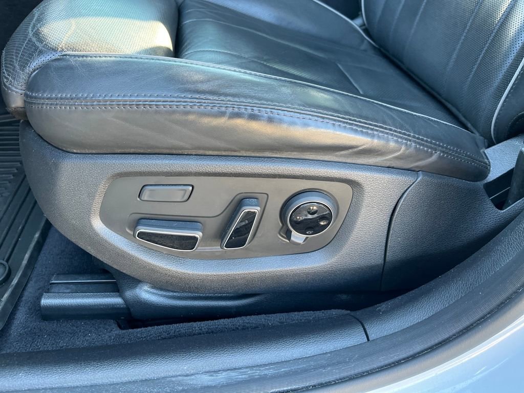 Used 2015 Hyundai Genesis 3.8 w/ Option Group 02 image 53