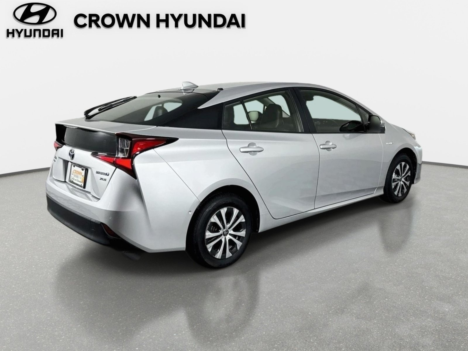 Used 2020 Toyota Prius XLE w/ Advanced Technology Package AWD/4WD image 6