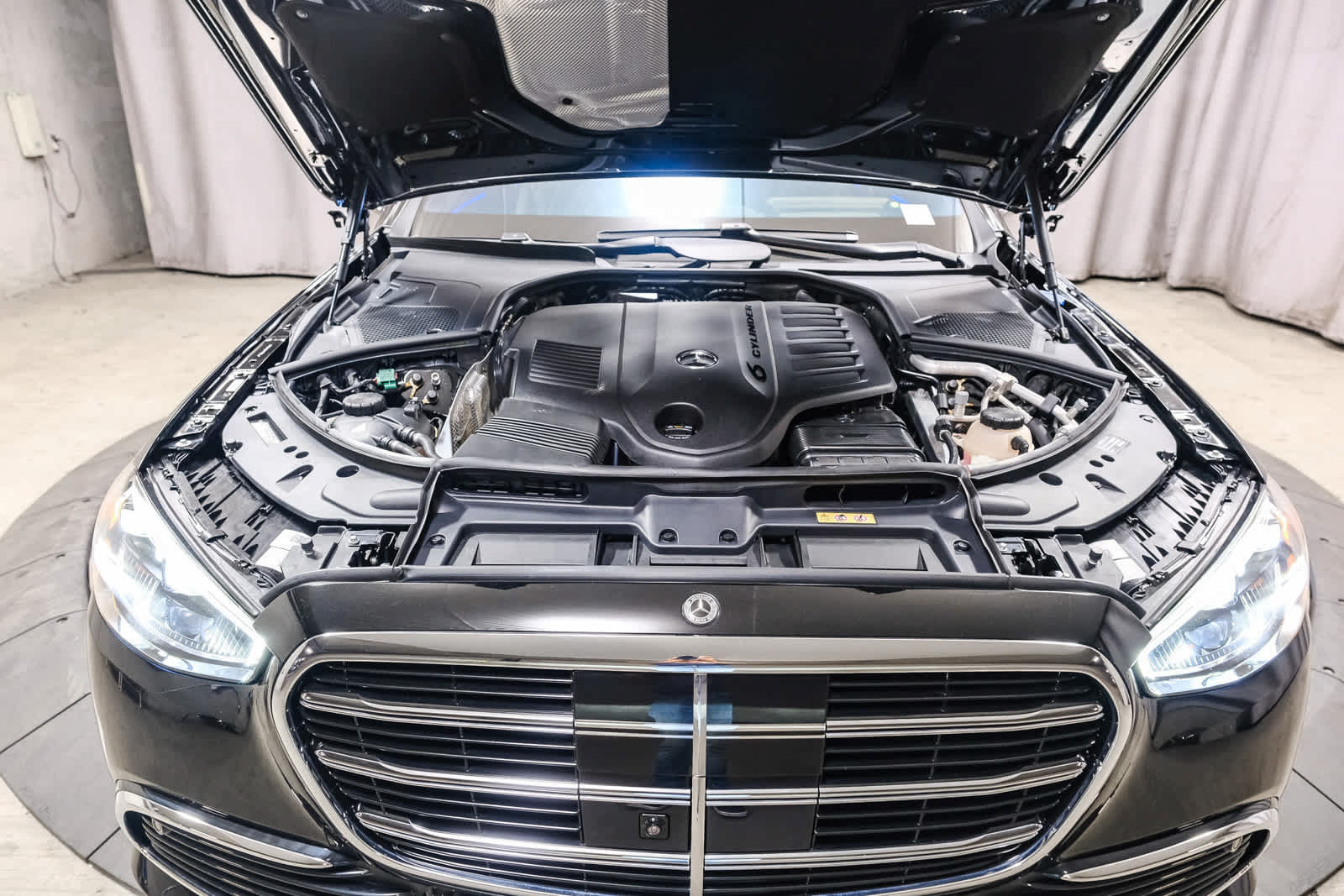 Used 2024 Mercedes-Benz S 580e 4MATIC Sedan image 33