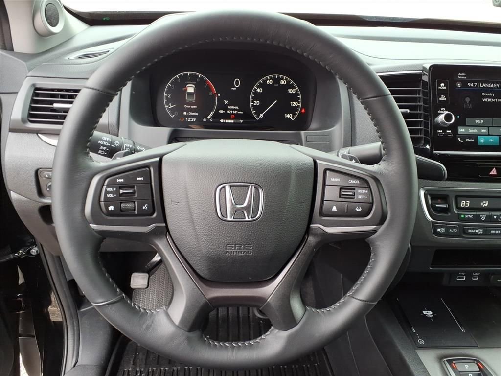 Used 2025 Honda Ridgeline Sport image 25