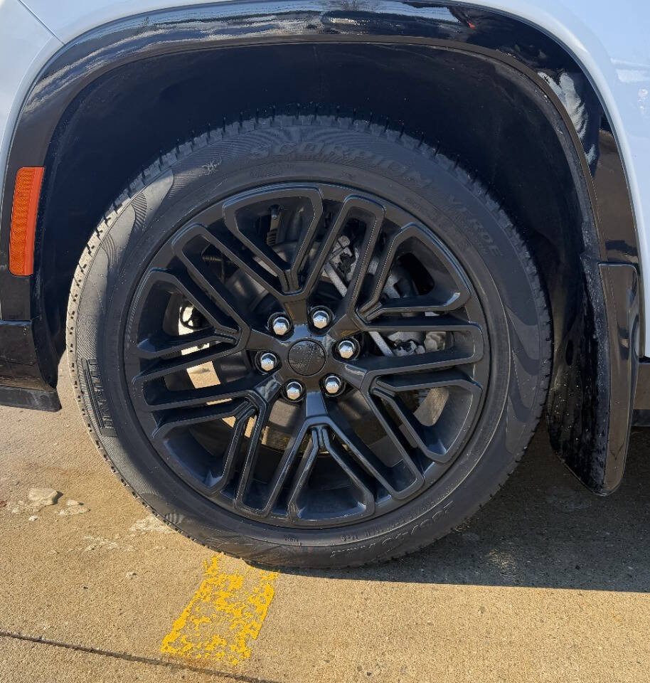 Used 2024 Jeep Wagoneer L Series II w/ Convenience Group I image 41