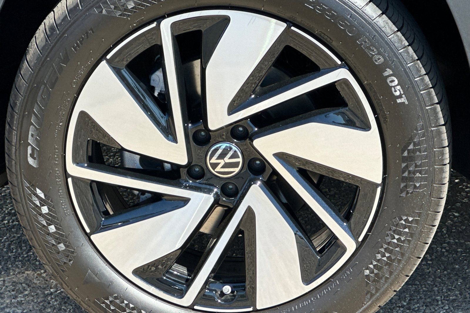 New 2026 Volkswagen Atlas SE image 24