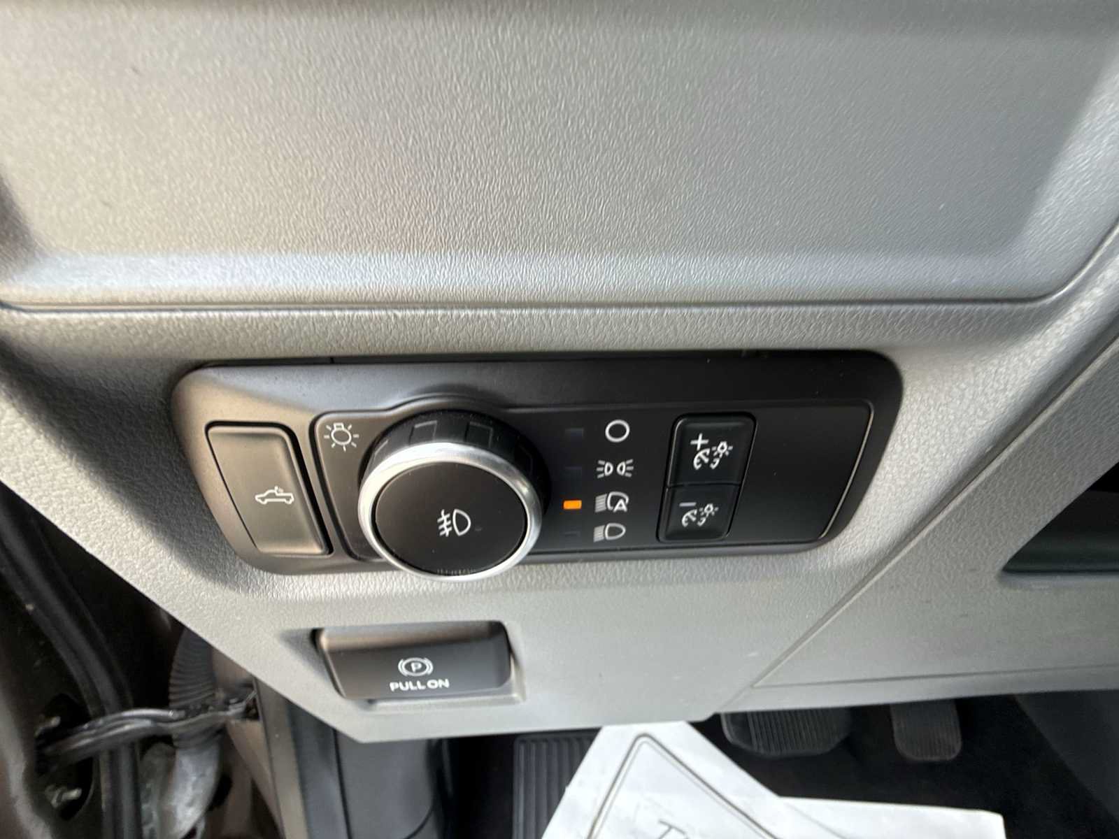 Used 2021 Ford F150 XLT AWD/4WD image 17