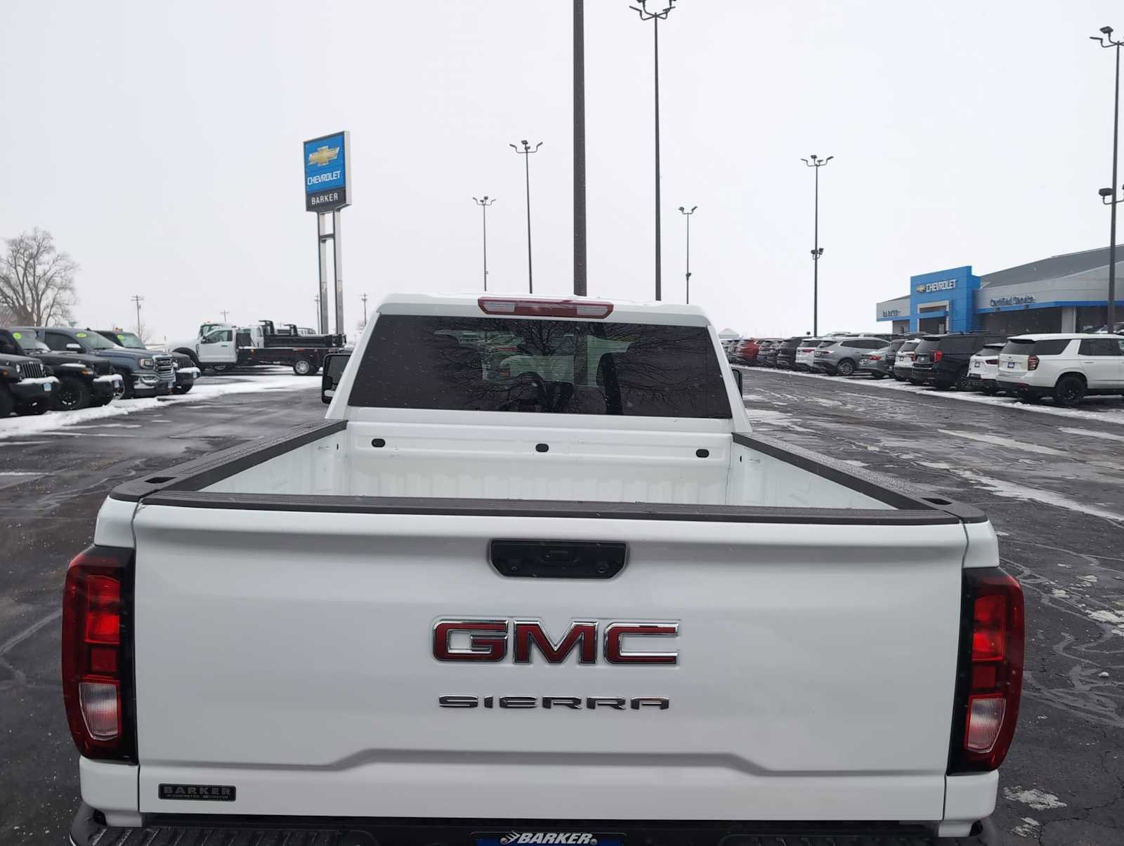 Used 2024 GMC Sierra 2500 Pro w/ Convenience Package image 32